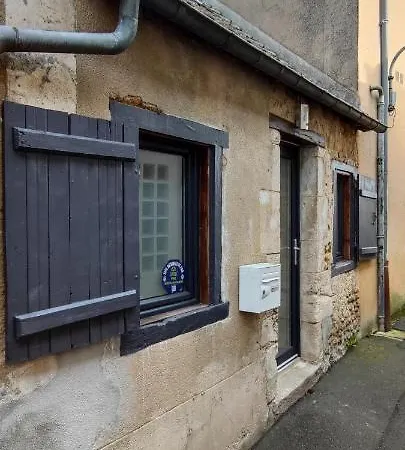 Chaleureuse Petite Maison De Bourg Beaumont-sur-Sarthe Exterior photo